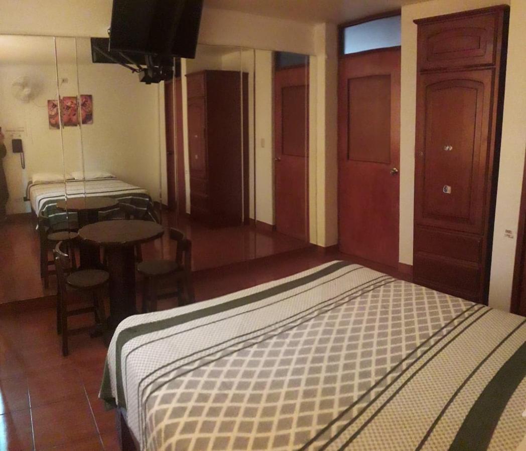 Hostal Suenos Lima Exteriör bild
